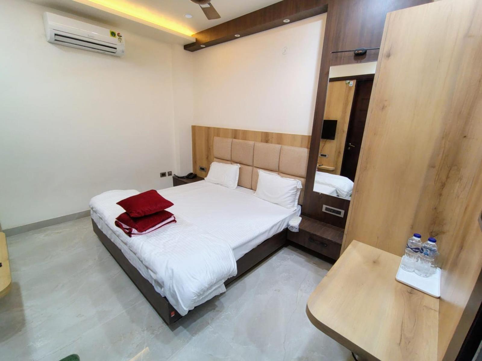 Celebration Guest House Лакхнау Экстерьер фото