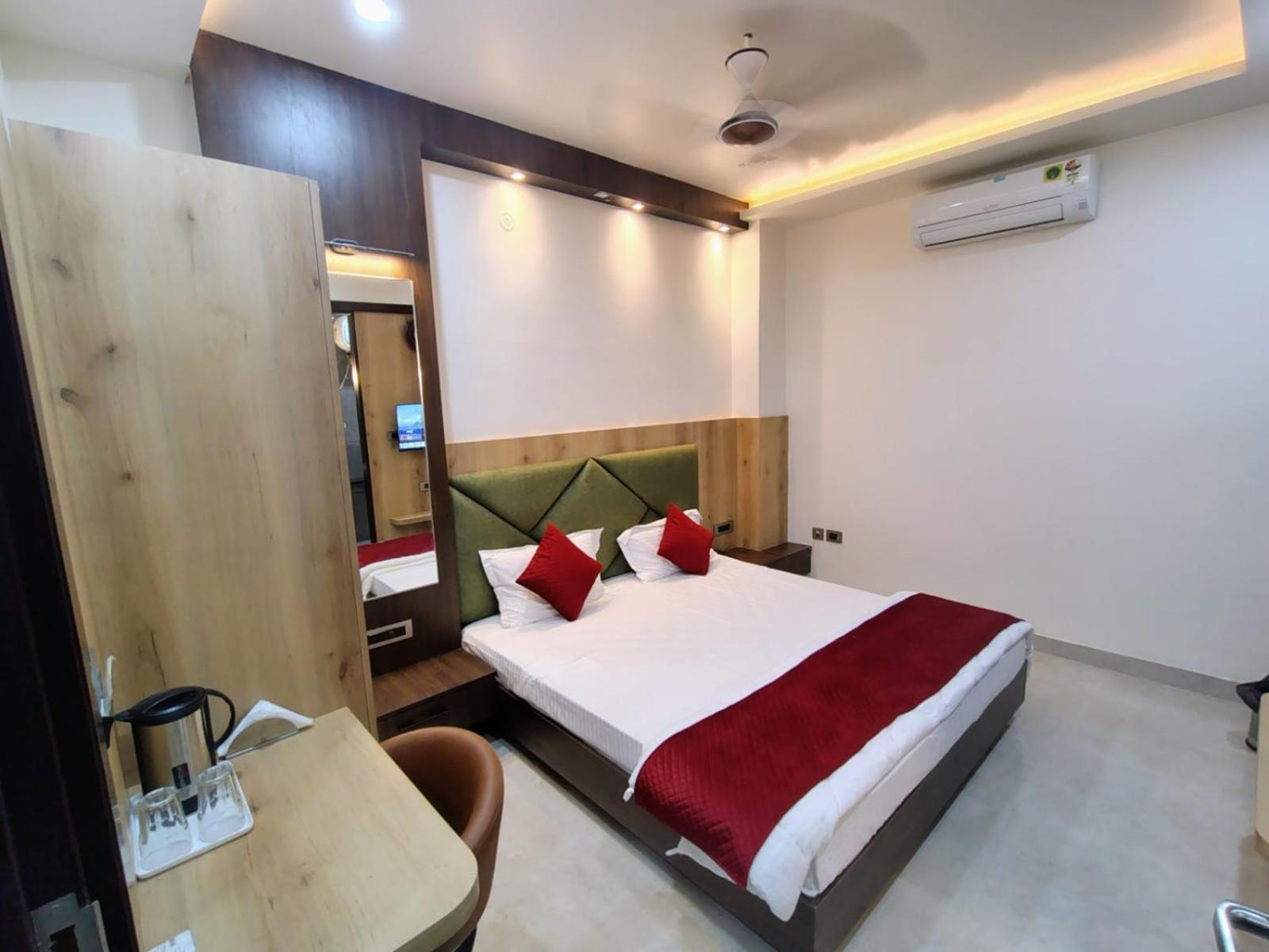 Celebration Guest House Лакхнау Экстерьер фото