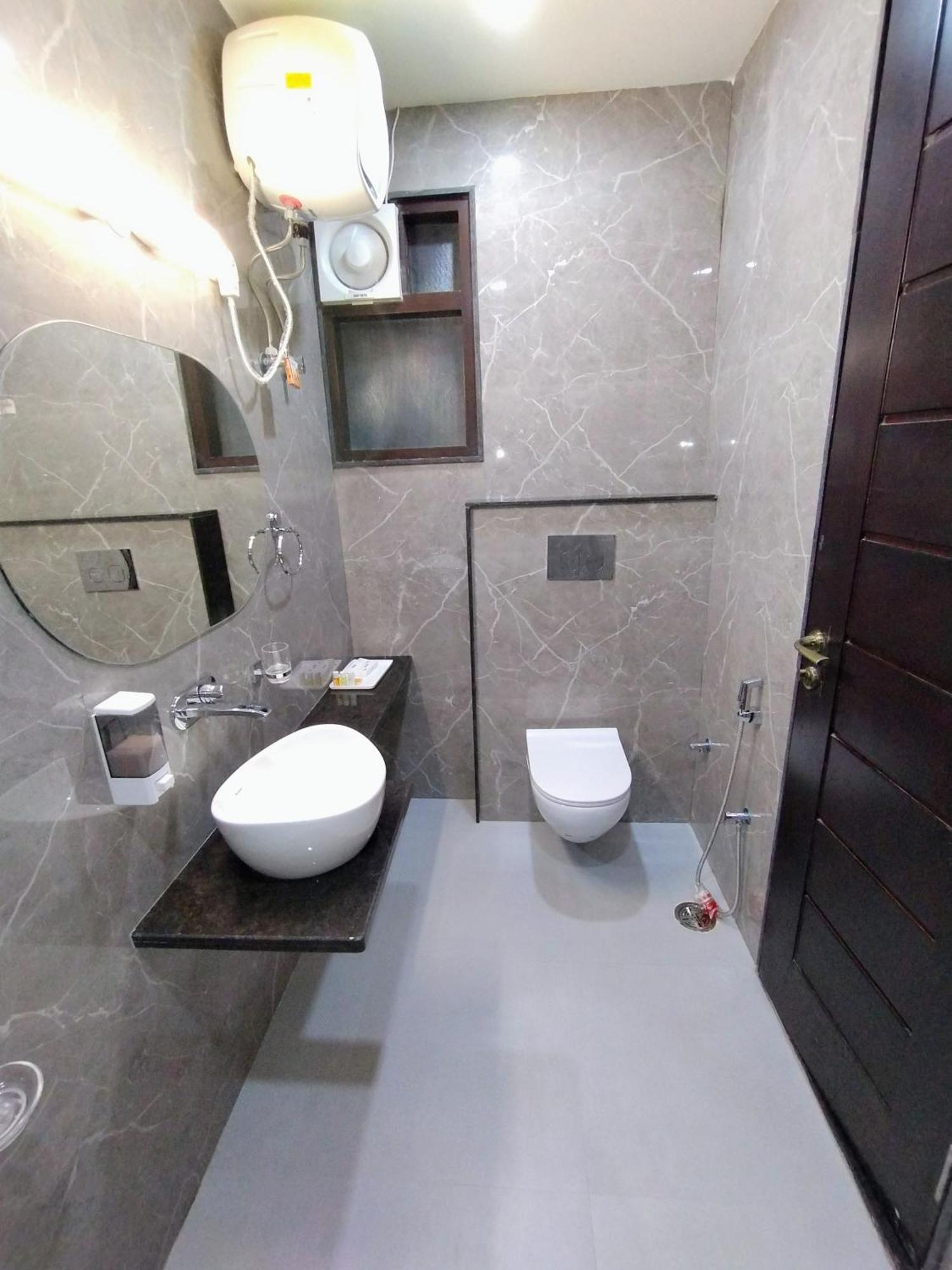 Celebration Guest House Лакхнау Экстерьер фото